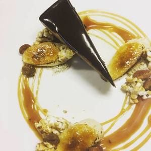 Meet your Posher, Cecilia